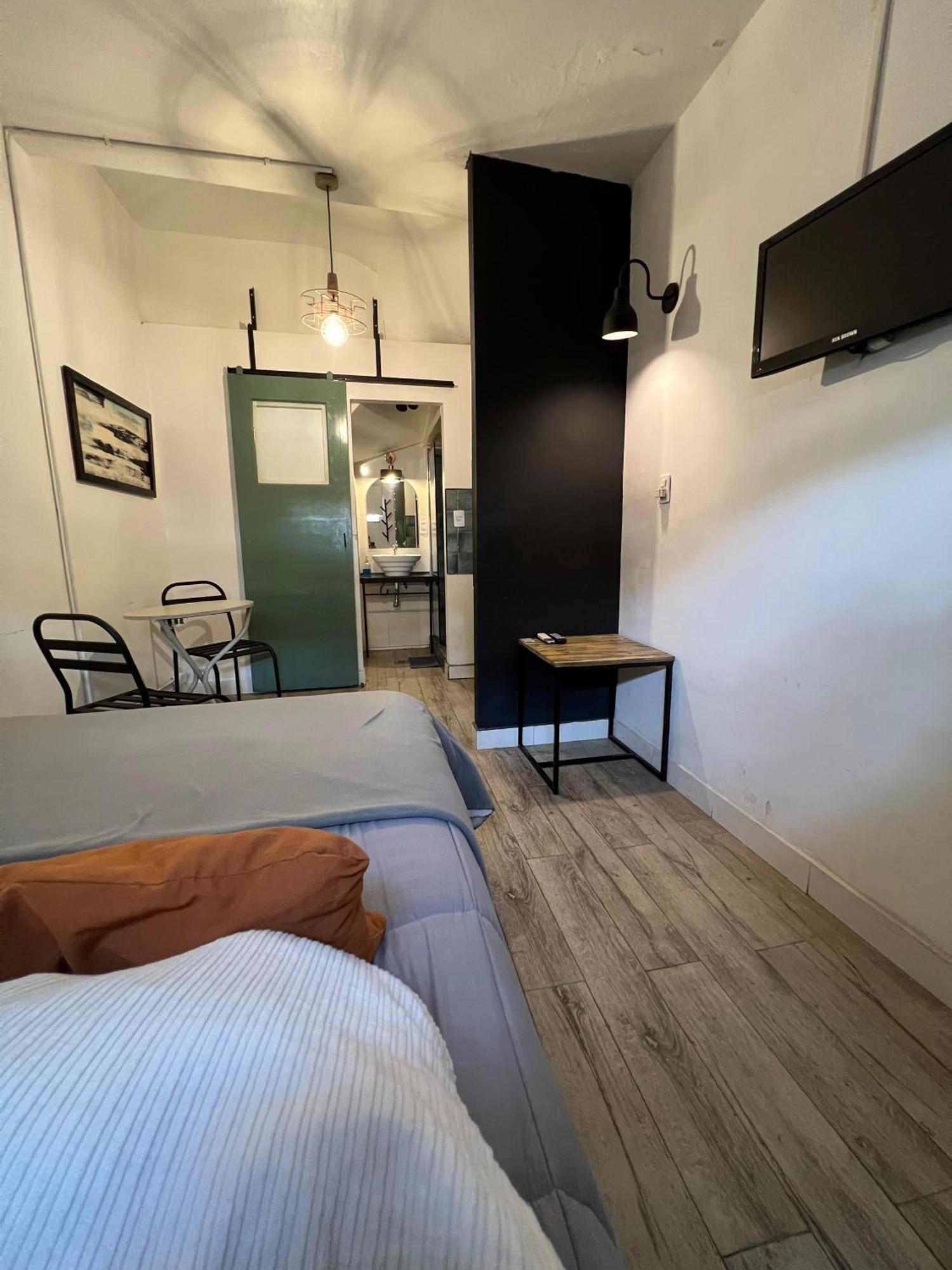 Monoambiente En Zona Residencial Apartment Mendoza Room photo